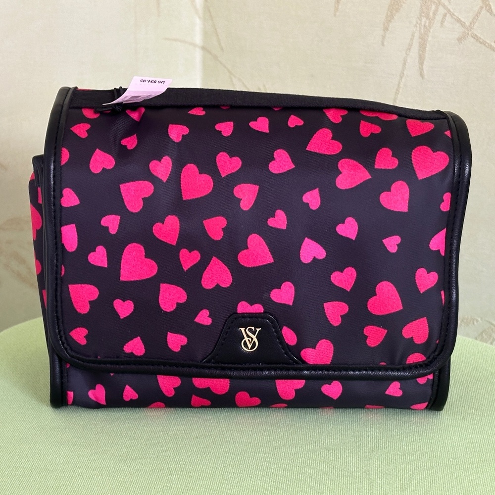 VICTORIA'S SECRET PACKABLE MAKEUP BAG:NWT HEARTS